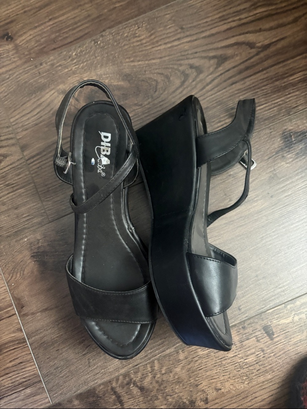 Diba wedge sandals